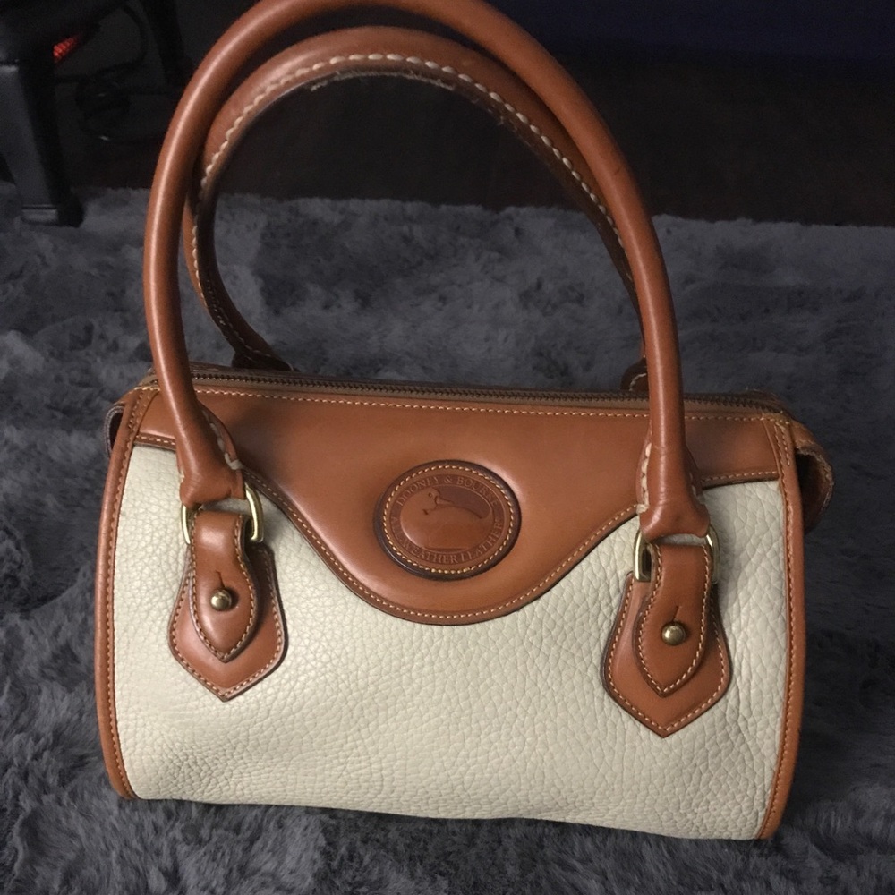 ❌SOLD❌Dooney & Bourke Duck All Weather Leather Bag